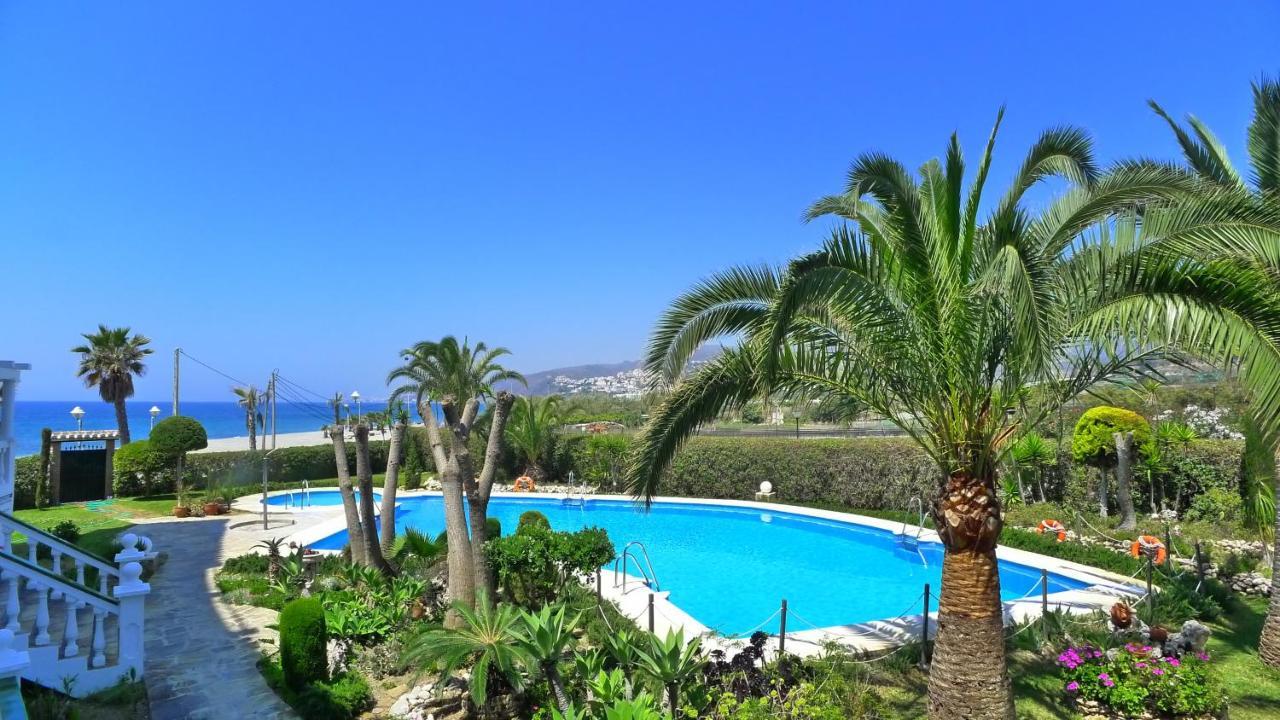 Stella Maris - Sleeps 4 Lägenhet Nerja Exteriör bild