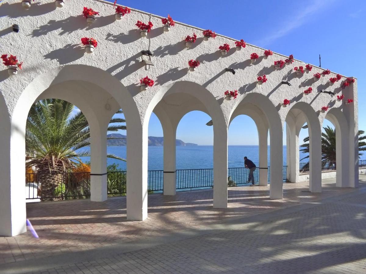 Stella Maris - Sleeps 4 Lägenhet Nerja Exteriör bild